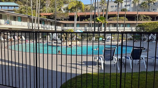 Kings Inn San Diego Pool